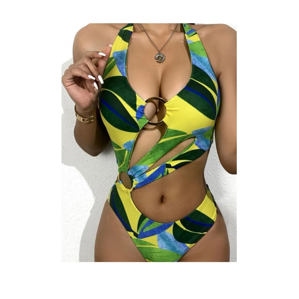 Cut-out One Piece Swimsuit